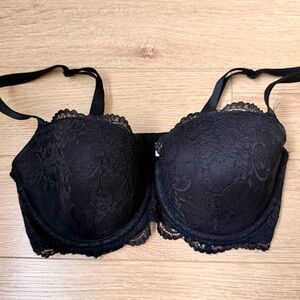 REITMANS Elegant Black Lace Bra - 34D